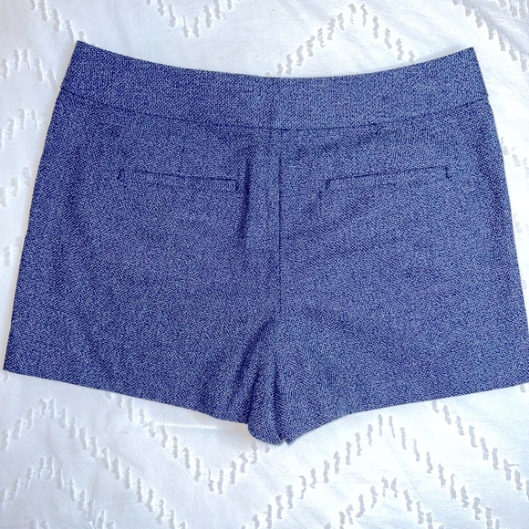 NWT LOFT “The Riviera Short” textured navy blue shorts — sz 6 - Picture 5 of 6